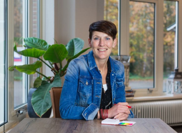 "Are you doing this as a hobby or are you doing this for a living?" "Are you doing this as a hobby or are you doing this for a living?"