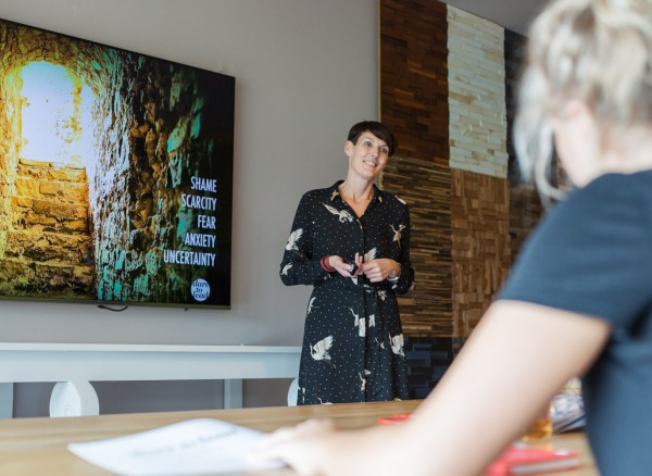 Zo werk je aan vertrouwen in jezelf, je team en organisatie Zo werk je aan vertrouwen in jezelf, je team en organisatie